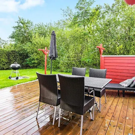 Pleasant Holiday In With Terrace
